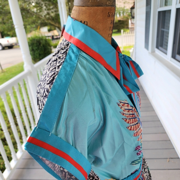 Lai Meng Five Cats Elegant Blue Patterned Midi Dress - Picture 6 of 7